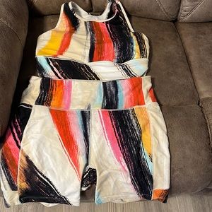 Calia set size large racer back sports bra and biker shorts